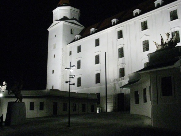 Castello Bratislava di notte