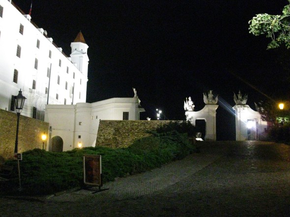 Castello Bratislava di notte