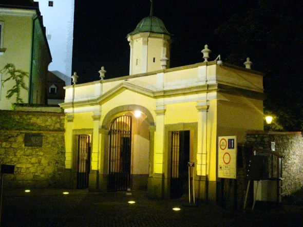 Castello Bratislava di notte