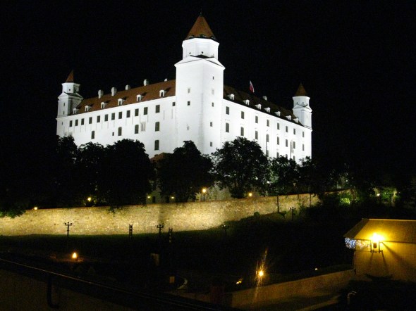 Castello Bratislava di notte